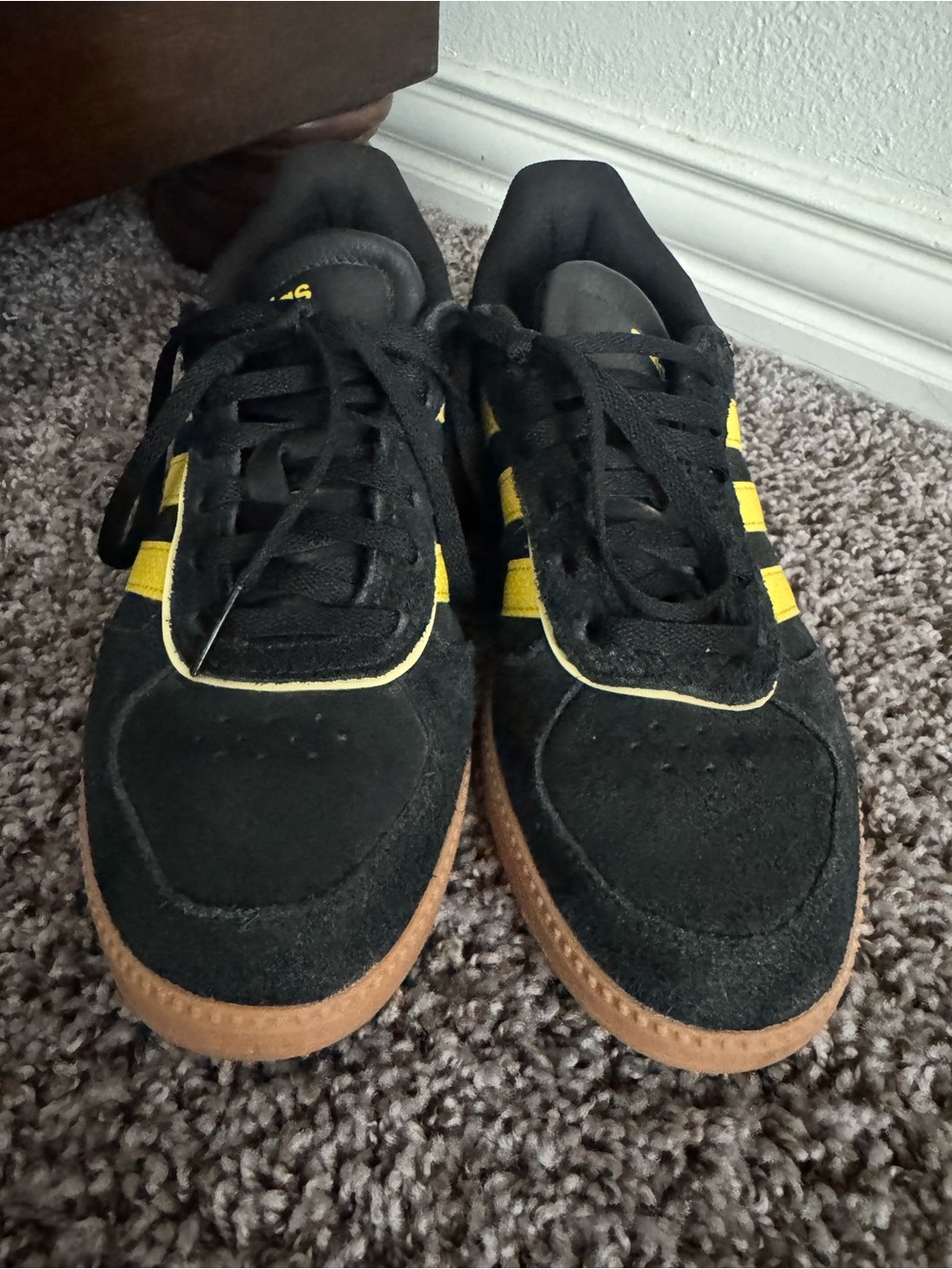 Women’s Adidas Black and Yellow Suede Casual Sneakers - Picture 2 of 5